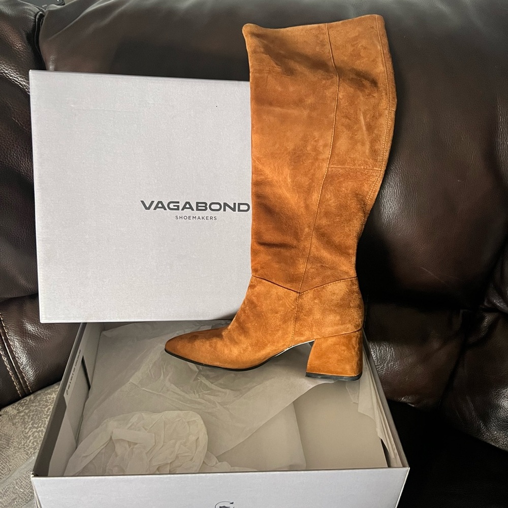 Vagabond, size 38, suede Carmel